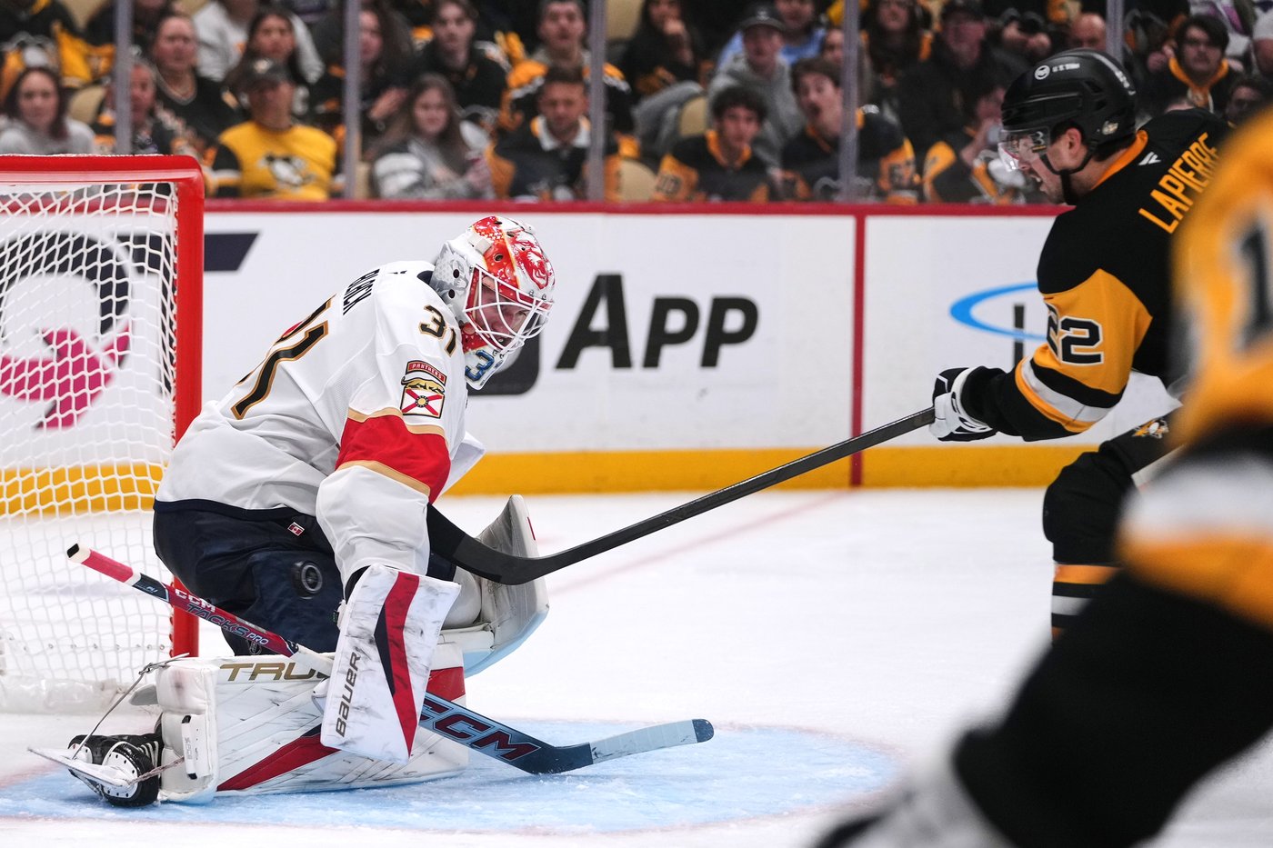 Silovs, Penguins blank Panthers 4-0 to spoil Florida goalie Cooper Black’s record-setting NHL debut | iNFOnews.ca Silovs, Penguins blank Panthers 4-0 to spoil Florida goalie Cooper Black’s record-setting NHL debut | iNFOnews.ca