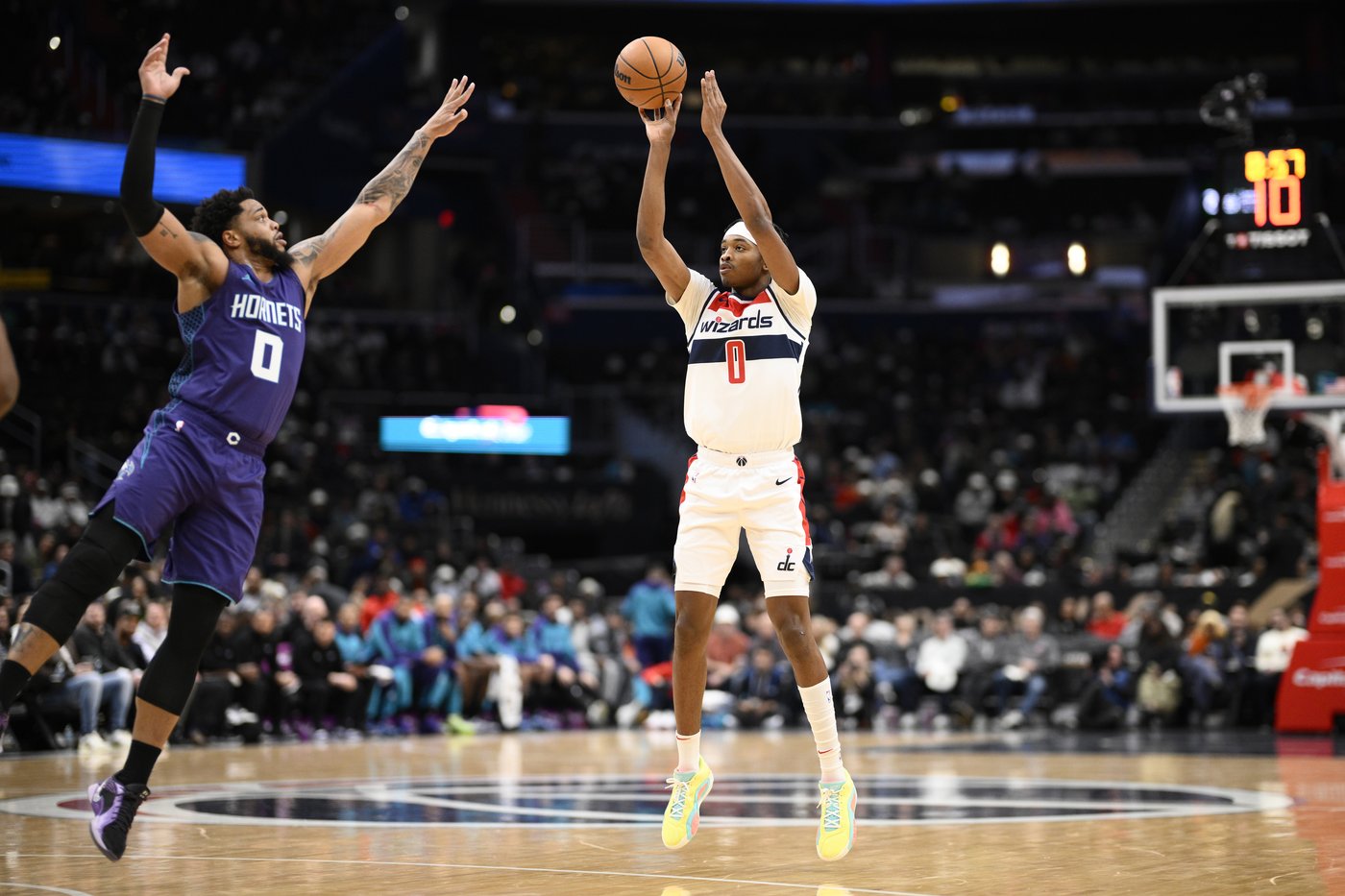 Jordan Poole, Malcolm Brogdon help Wizards snap 3-game skid with a 123-114 win over the Hornets | iNFOnews.ca