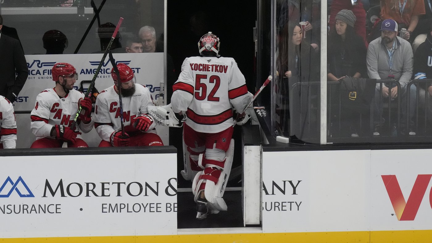 Hurricanes wait on status of injured goalie Frederik Andersen | iNFOnews.ca