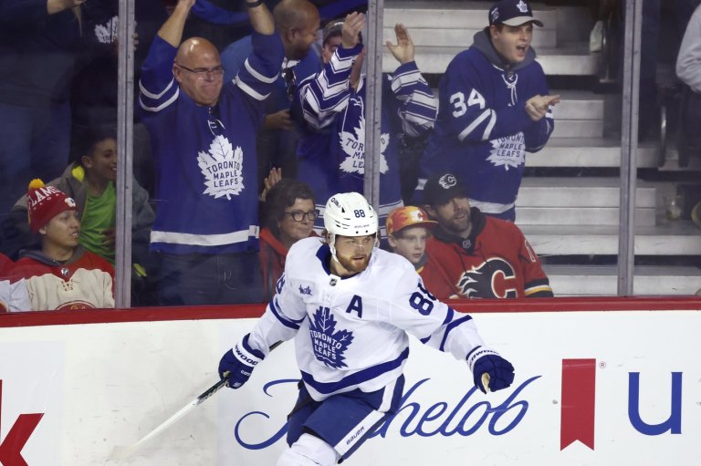 Nylander nets three points to lead Maple Leafs to 4-2 win over Flames | iNFOnews.ca