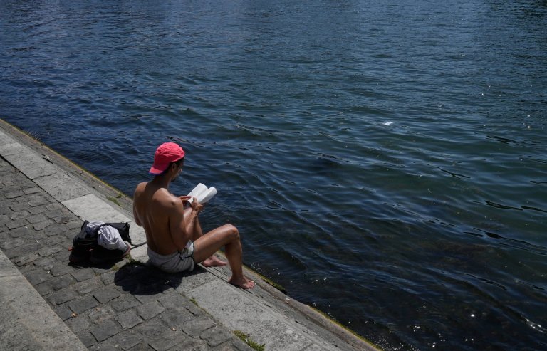 Parts of Europe swelter in record May heat as deaths at amateur sports events spur warnings | iNFOnews.ca