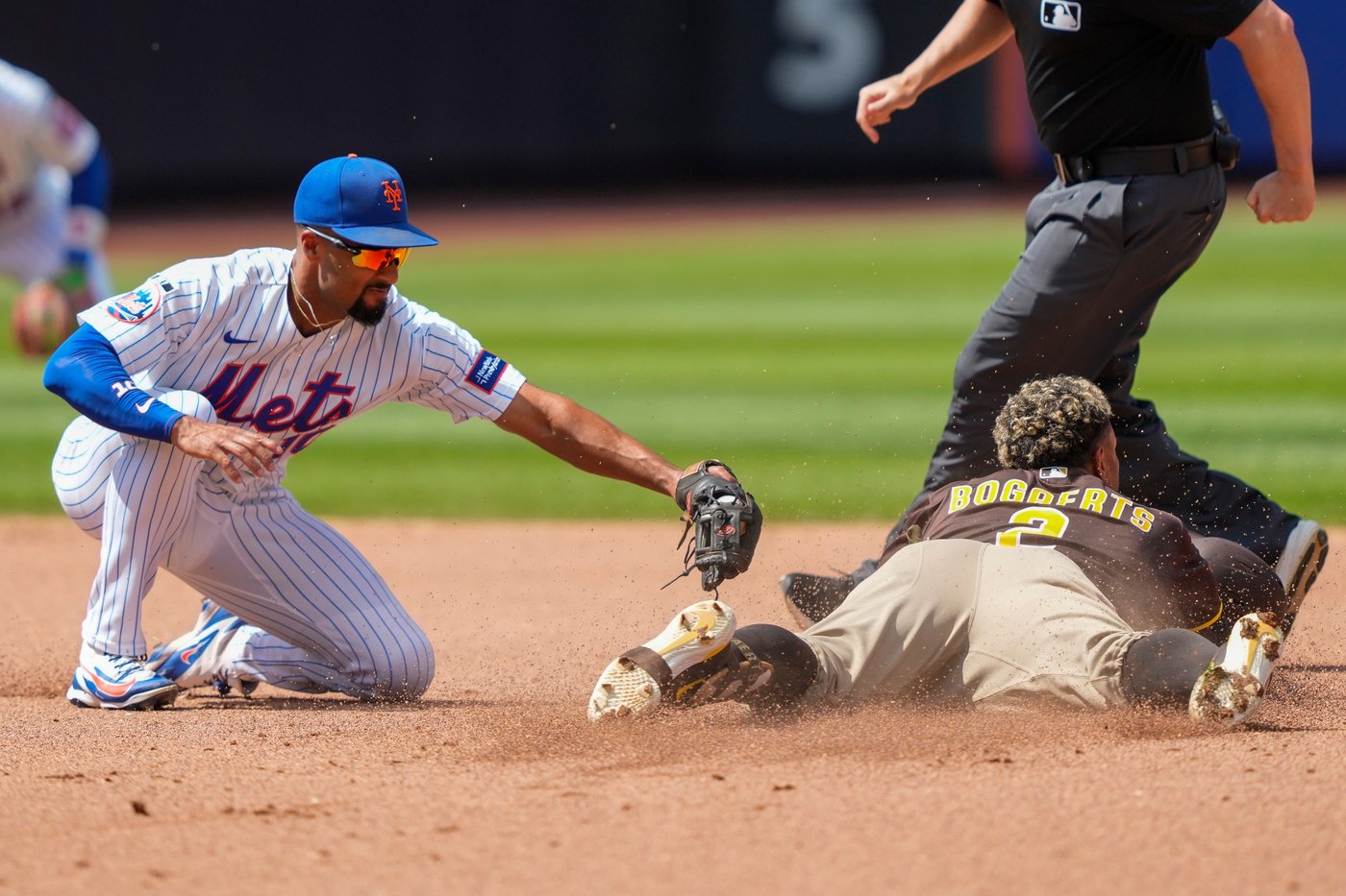 Carson Benge hits a two-run homer to help the surging Mets past the Padres, 4-2 | iNFOnews.ca