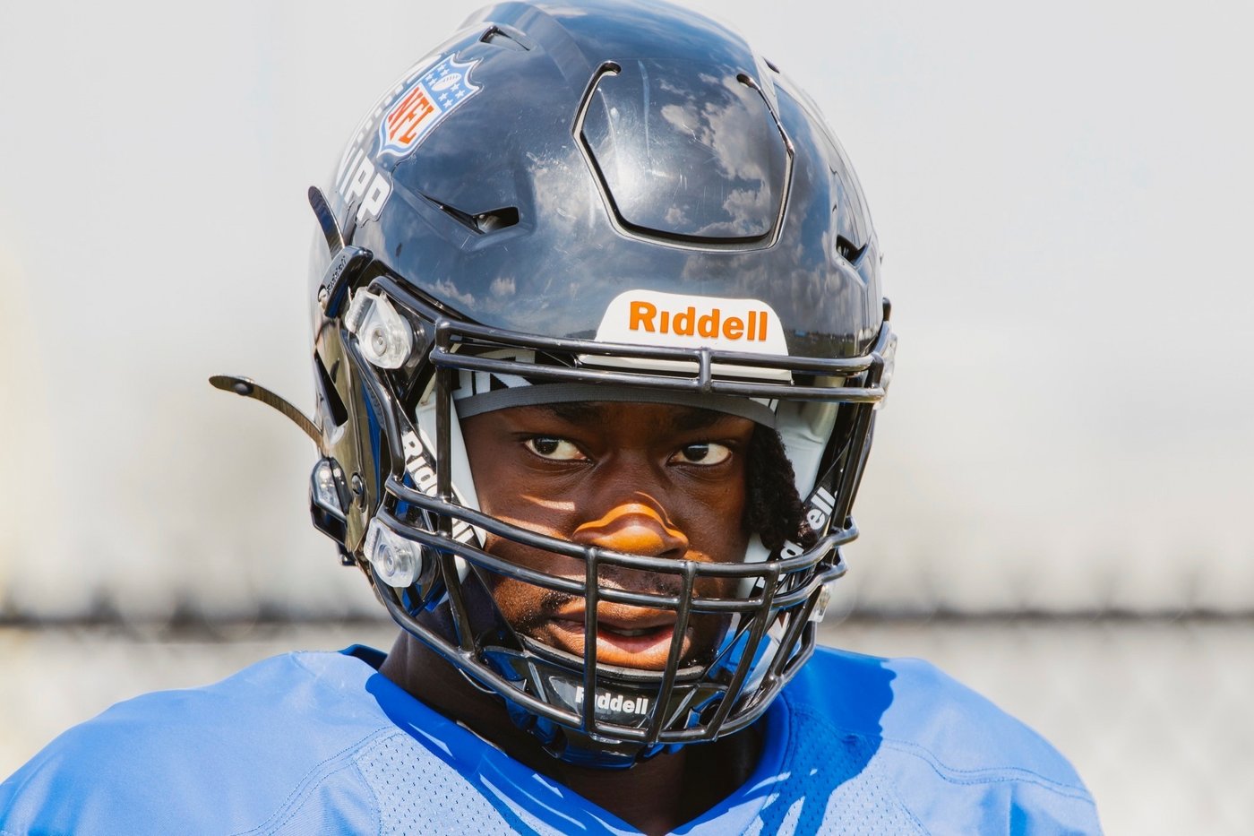 After a crash course in football from 'Last Chance U,' Mapalo Mwansa hopes to walk NFL draft stage | iNFOnews.ca