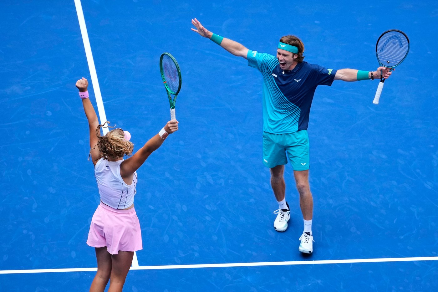 Andreeva wins with Rublev in US Open mixed doubles, then reveals she had a crush on her partner | iNFOnews.ca Andreeva wins with Rublev in US Open mixed doubles, then reveals she had a crush on her partner | iNFOnews.ca