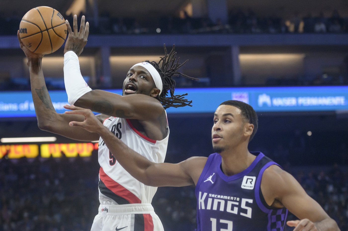 De'Aaron Fox scores 24 points, surpasses 10,000 for career as Kings beat Trail Blazers 111-98 | iNFOnews.ca De'Aaron Fox scores 24 points, surpasses 10,000 for career as Kings beat Trail Blazers 111-98 | iNFOnews.ca