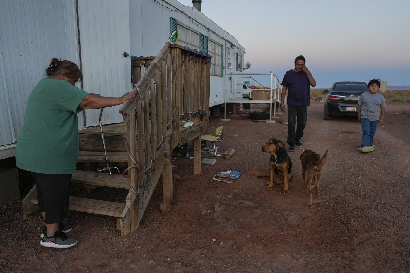 On Navajo Nation, a push to electrify more homes on the vast reservation | iNFOnews.ca