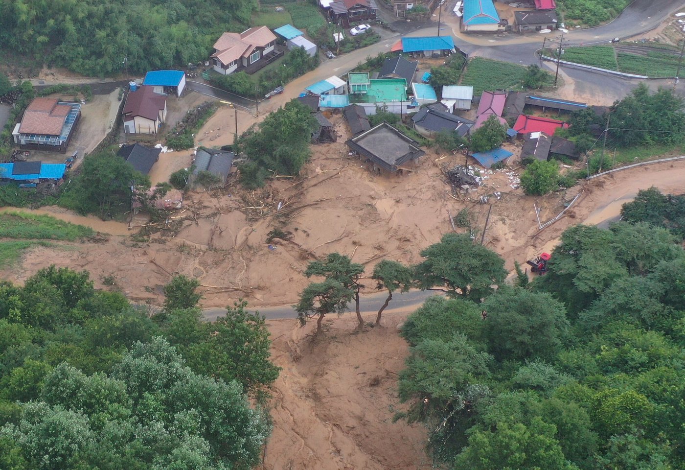 Heavy rains in South Korea leave 14 dead and 12 others missing | iNFOnews.ca Heavy rains in South Korea leave 14 dead and 12 others missing | iNFOnews.ca