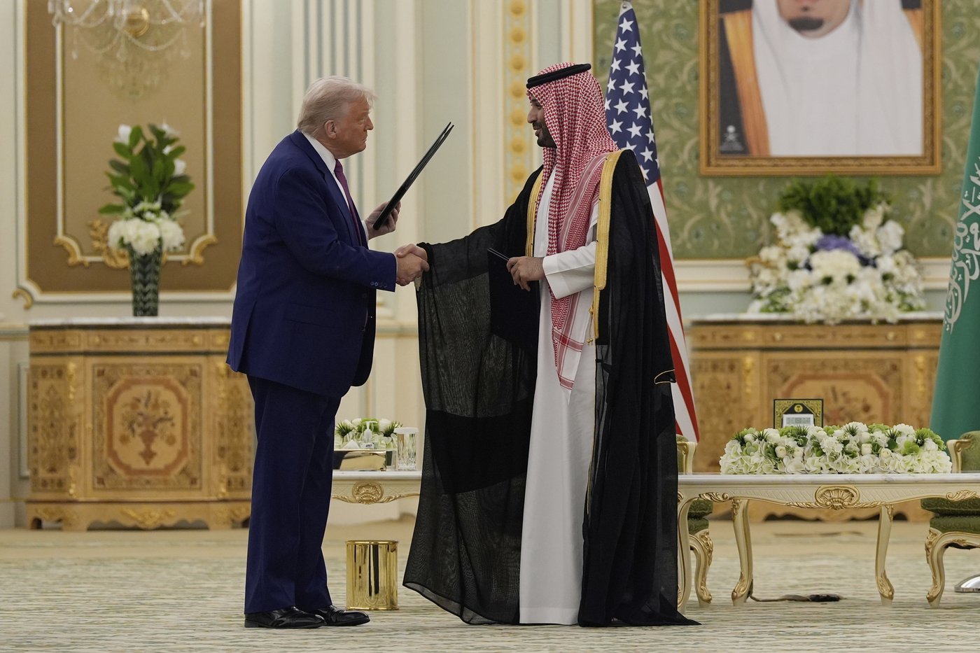 PHOTO COLLECTION: Trump Mideast | iNFOnews.ca