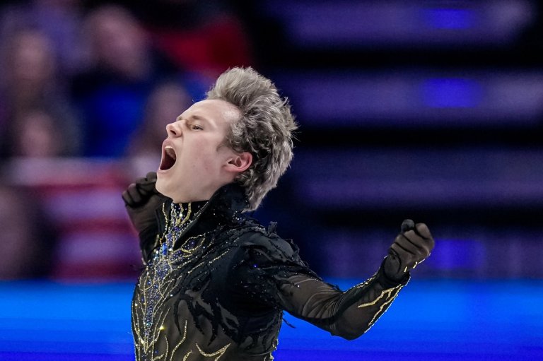 Ilia Malinin bounces back from Olympic nightmare with 3rd straight world figure skating title | iNFOnews.ca