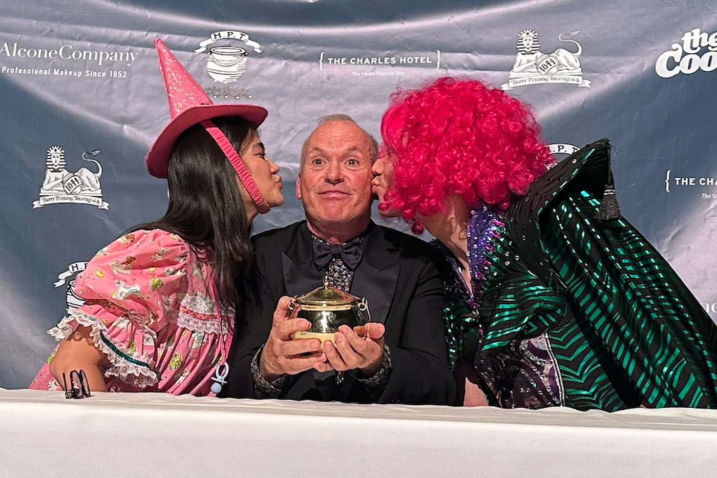 Actor Michael Keaton honored as Man of the Year by Harvard's Hasty Pudding theater group | iNFOnews.ca