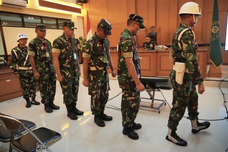 Indonesian court finds 4 military members guilty of acid attack on activist, sends them to prison | iNFOnews.ca