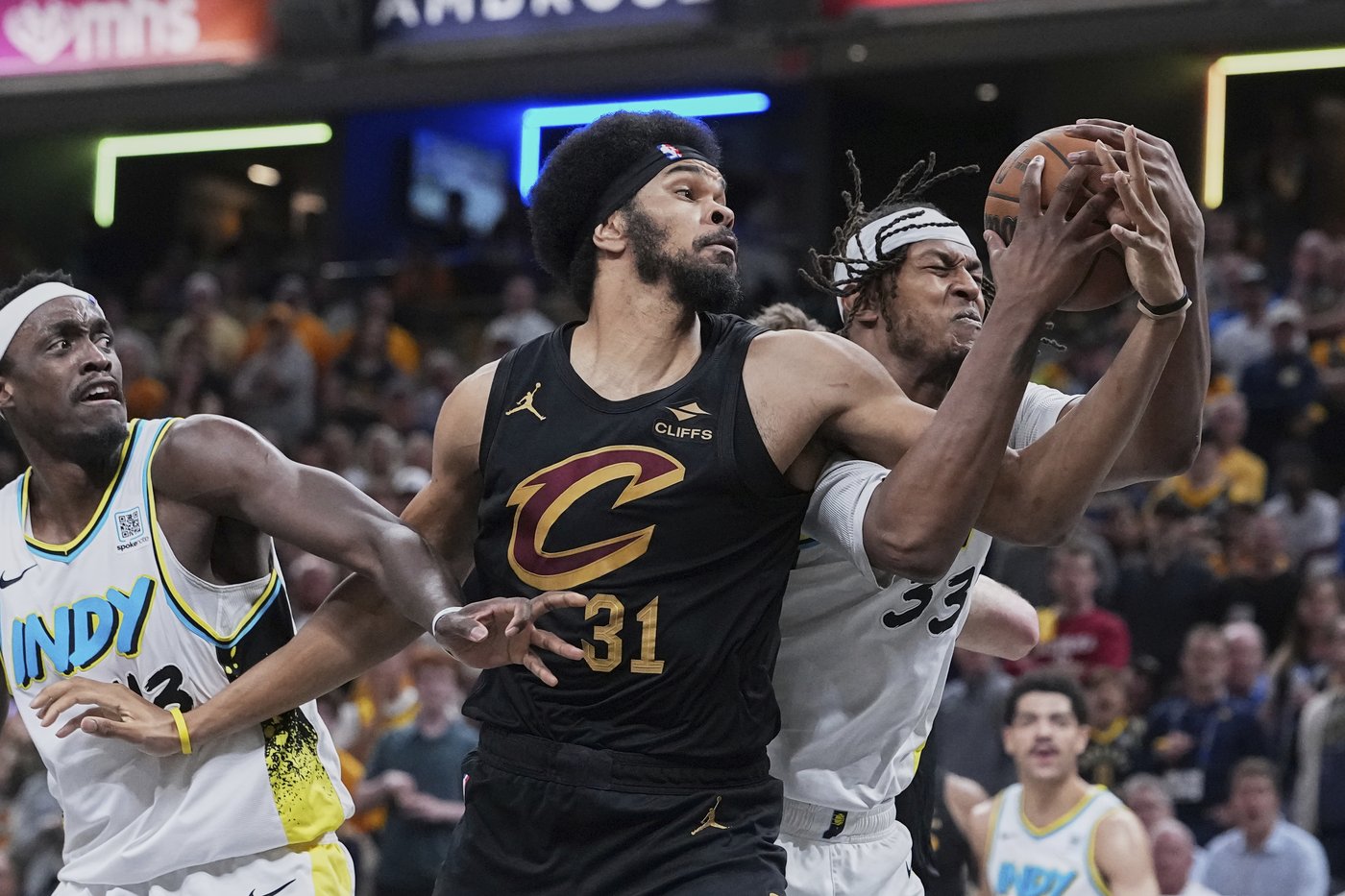 Pacers build 41-point halftime lead and rout Cavaliers 129-109 for a 3-1 series lead | iNFOnews.ca Pacers build 41-point halftime lead and rout Cavaliers 129-109 for a 3-1 series lead | iNFOnews.ca