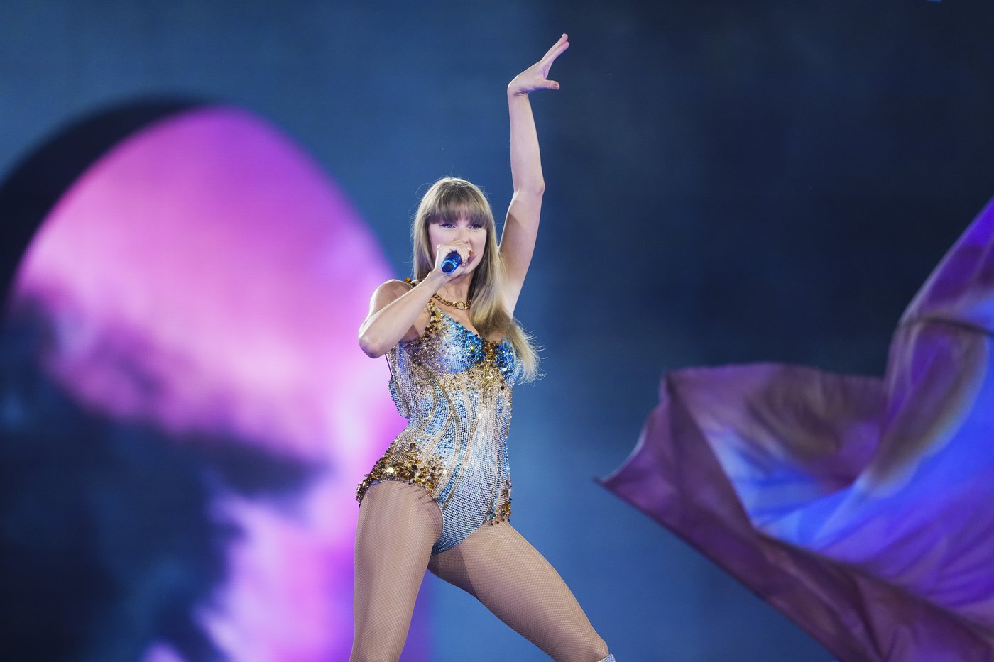 PHOTO COLLECTION: Taylor Swift "The Eras Tour" | iNFOnews.ca