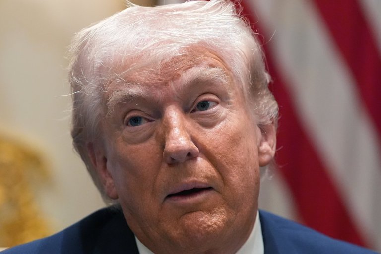 Treasury plans to put Trump's signature on US bills in first for sitting president, AP source says | iNFOnews.ca