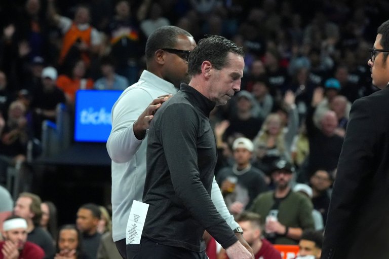 Cavaliers coach Kenny Atkinson fined $50K for actions following ejection in loss vs. Suns | iNFOnews.ca