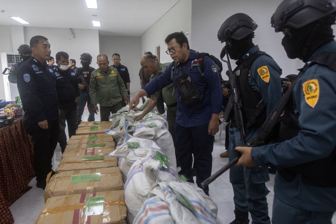 Indonesia seizes more than a ton of endangered pangolin scales said to be meant for Chinese clients | iNFOnews.ca Indonesia seizes more than a ton of endangered pangolin scales said to be meant for Chinese clients | iNFOnews.ca