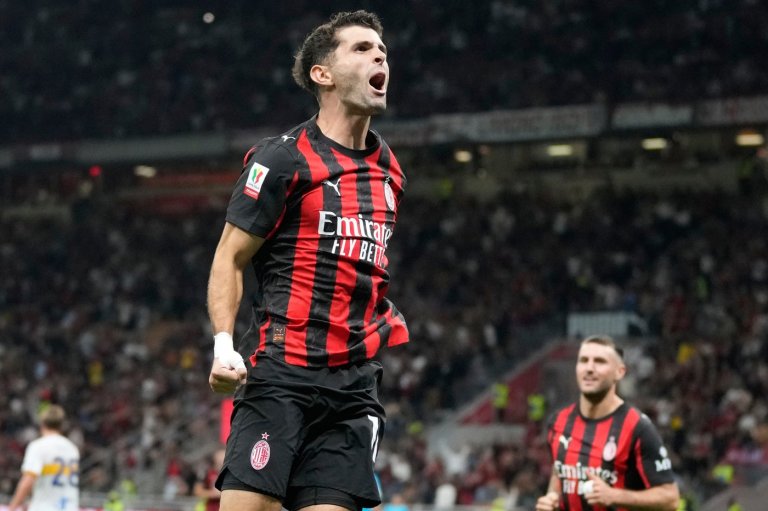AC Milan beats 10-man Lecce 3-0 in Italian Cup to keep alive trophy pursuit without European play | iNFOnews.ca