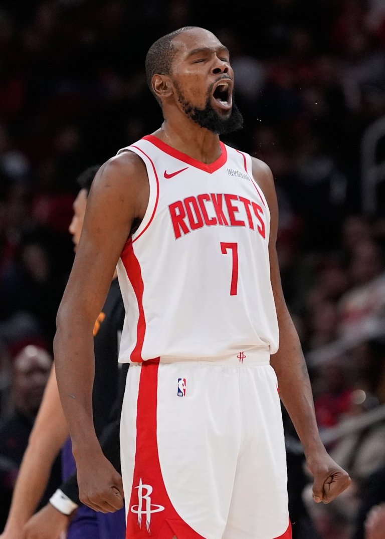 Durant reaches 31,000 career points as Rockets dominate Suns | iNFOnews.ca