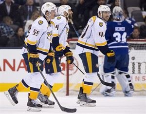 Captain Dion Phaneuf: Maple Leafs' 9-2 loss to Predators 'unacceptable' | iNFOnews.ca CP30763557