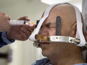 Scalpel-free brain surgery gives patients with tremor disorder steady hands | iNFOnews.ca CP21267635