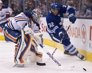 Dave Bolland scores in OT as Maple Leafs rally to 6-5 win against Oilers | iNFOnews.ca CP25455954