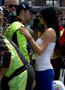 Canada's James Hinchcliffe out of Honda Indy Toronto with engine problems | iNFOnews.ca