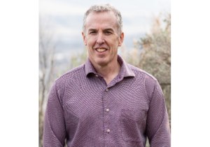 A portrait photo of Iain Currie.