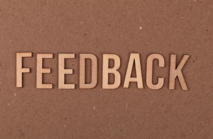 sign saying 'feedback'