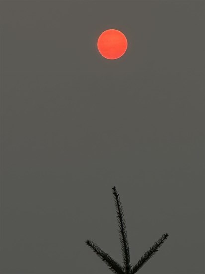 iN PHOTOS: Wildfire smoke turns sun, moon red in Kamloops, Okanagan | iNFOnews.ca iN PHOTOS: Wildfire smoke turns sun, moon red in Kamloops, Okanagan | iNFOnews.ca