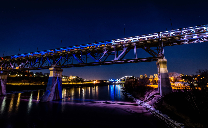 What Kelowna’s ‘iconic’ bridge lights could look like | iNFOnews.ca