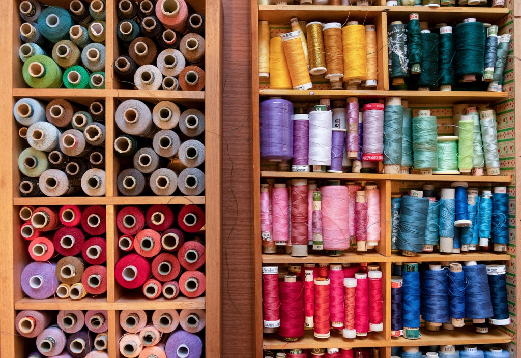 Kelowna crafters and artists find new homes for their unused supplies at local Craft Supply Swap | iNFOnews.ca