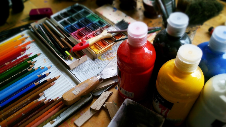 Kelowna crafters and artists find new homes for their unused supplies at local Craft Supply Swap | iNFOnews.ca