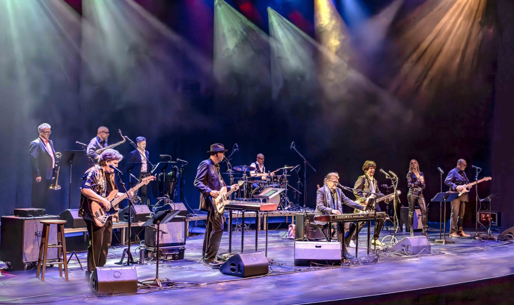 Gary Cable Project and Okanagan Pop Orchestra come together for Orchestral Rock Odyssey | iNFOnews.ca Gary Cable Project and Okanagan Pop Orchestra come together for Orchestral Rock Odyssey | iNFOnews.ca