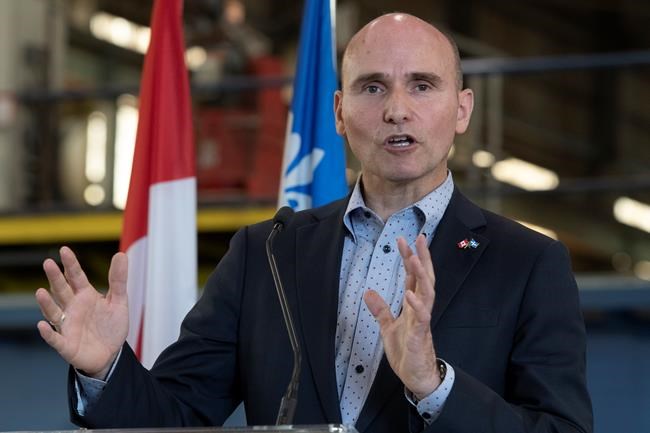 Feds redo child-benefit forms amid concerns 'at-risk' families missing payments | iNFOnews.ca