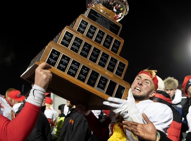 Sinagra leads Dinos to Vanier Cup championship in final U Sports game | iNFOnews.ca