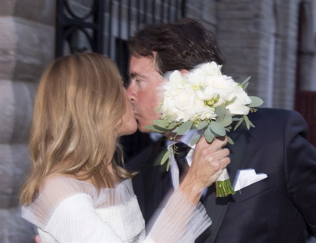 PQ Leader Peladeau weds longtime love Julie Snyder in grand Quebec City wedding | iNFOnews.ca CP34209430