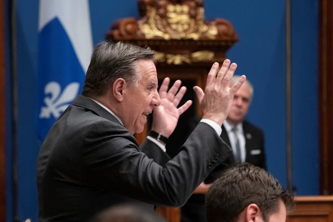 Quebec premier says returns will fly high with $30-million airship investment | iNFOnews.ca