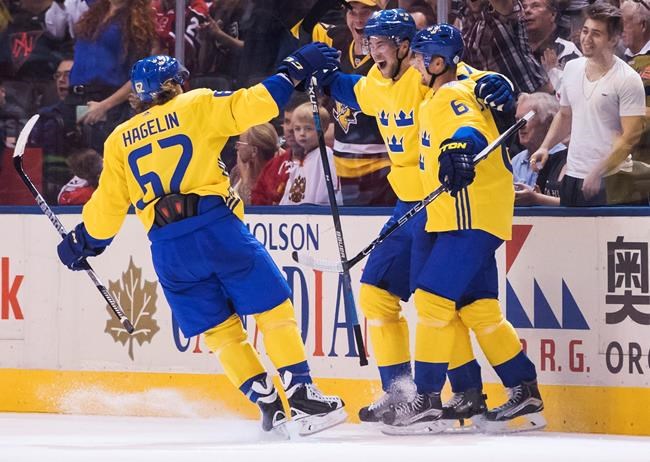 Landeskog, Hedman score as Sweden holds on for victory over Russia at World Cup | iNFOnews.ca CP161485765