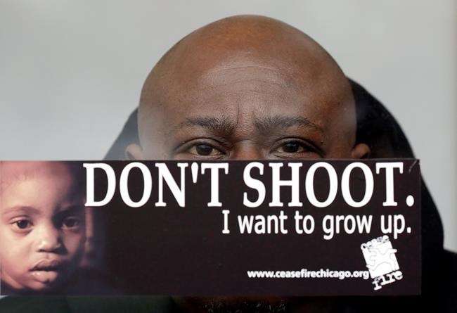 A Chicago neighbourhood battles endless flow of illegal guns | iNFOnews.ca