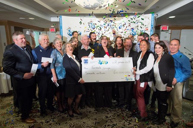 26 members of Quebec family plus 2 friends share $60-million lottery jackpot | iNFOnews.ca CP784969472
