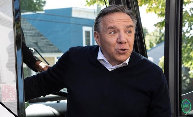Francois Legault seeks majority despite drop in polls since start of campaign | iNFOnews.ca CP528791560
