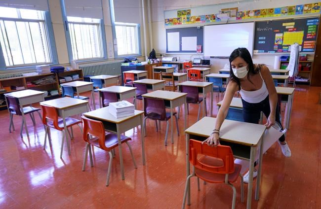 'I'm angry': some parents, teachers anxious as Quebec schoolkids head back to class | iNFOnews.ca
