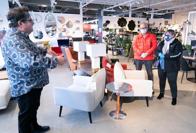 Most Canadians comfortable with pace of easing restrictions: poll | iNFOnews.ca