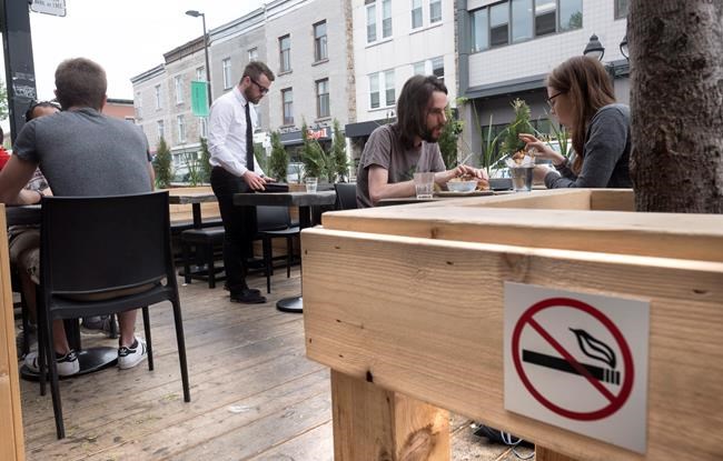 Patio-puffing prohibition: Quebec smokers fuming | iNFOnews.ca
