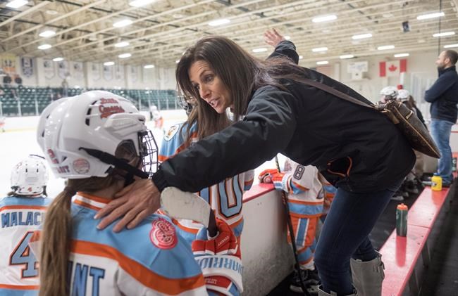 Goaltender Rheaume called a pioneer for helping to grow women's hockey | iNFOnews.ca