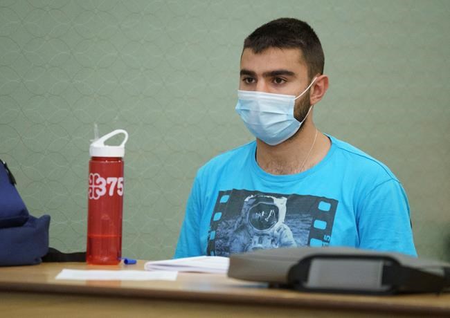 Young Syrian refugee gives back to Quebec by working at long-term care home | iNFOnews.ca