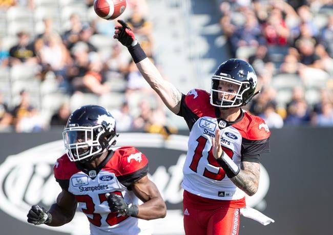 Mitchell tosses 2 TDs as Stamps take 14th straight against Ticats with 43-28 win | iNFOnews.ca