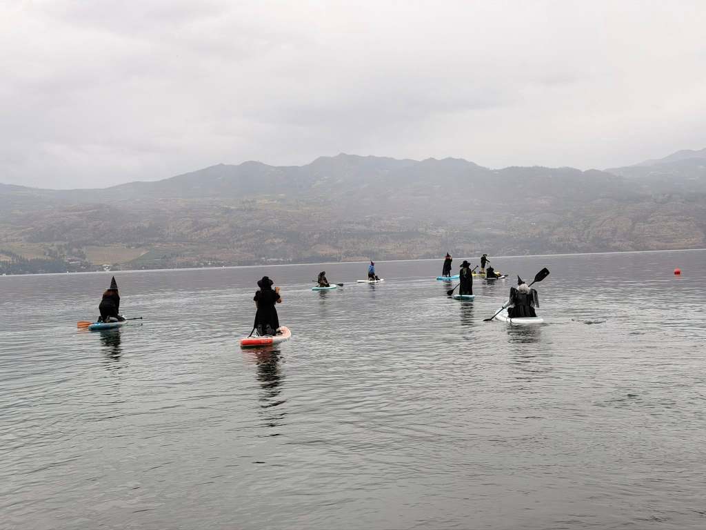 iN PHOTOS: Witches paddles brewing in Okanagan, Kamloops | iNFOnews.ca iN PHOTOS: Witches paddles brewing in Okanagan, Kamloops | iNFOnews.ca