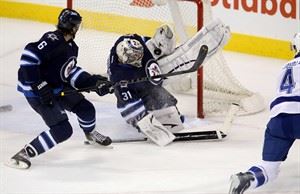 Ladd leads Jets to 3-2 SO win over Lightning; Winnipeg still in playoff hunt | iNFOnews.ca CP22952381